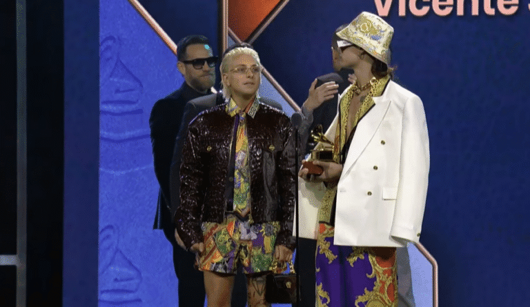 portada ca7riel & Paco Amoroso